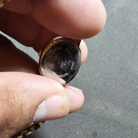 Xavier Ladies Quartz Fashion Watch Gold Tone Working Stretch Band Black Dial - Picture 8 of 9